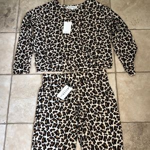 Mason Gray 2 Piece Leopard Lounge Set